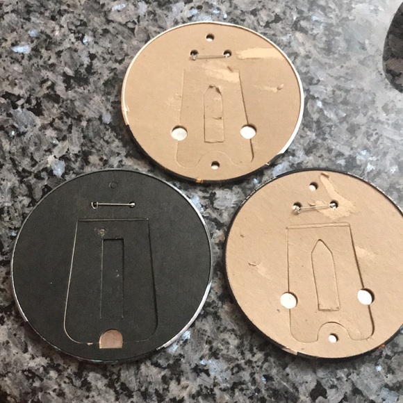 Blockheads fans! 1989 NKOTB badges new lids on the block lot of 3 large badges - Picture 8 of 8